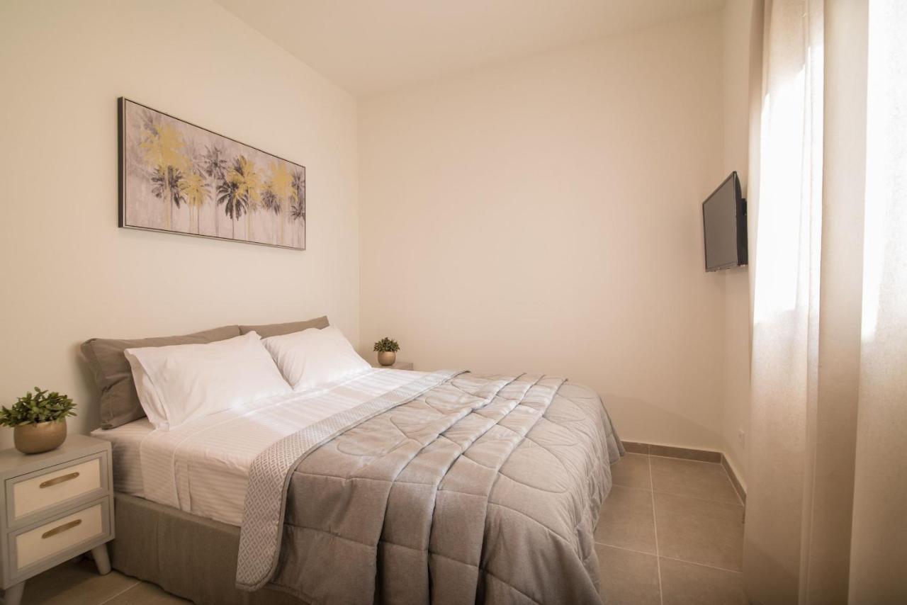 Lodge Modern Apartments, In Kalamaki Centre 객실 사진
