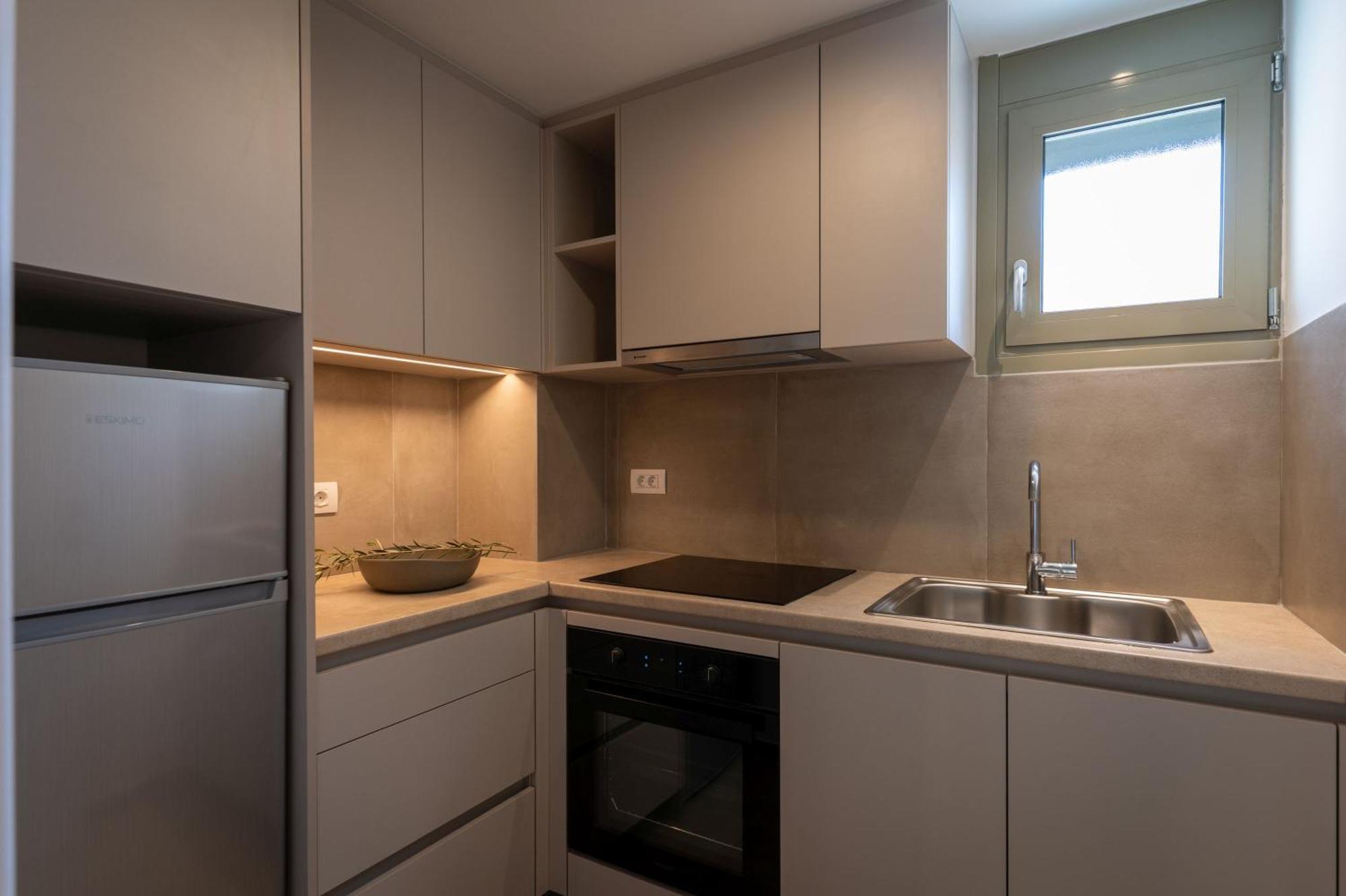 Lodge Modern Apartments, In Kalamaki Centre 외부 사진