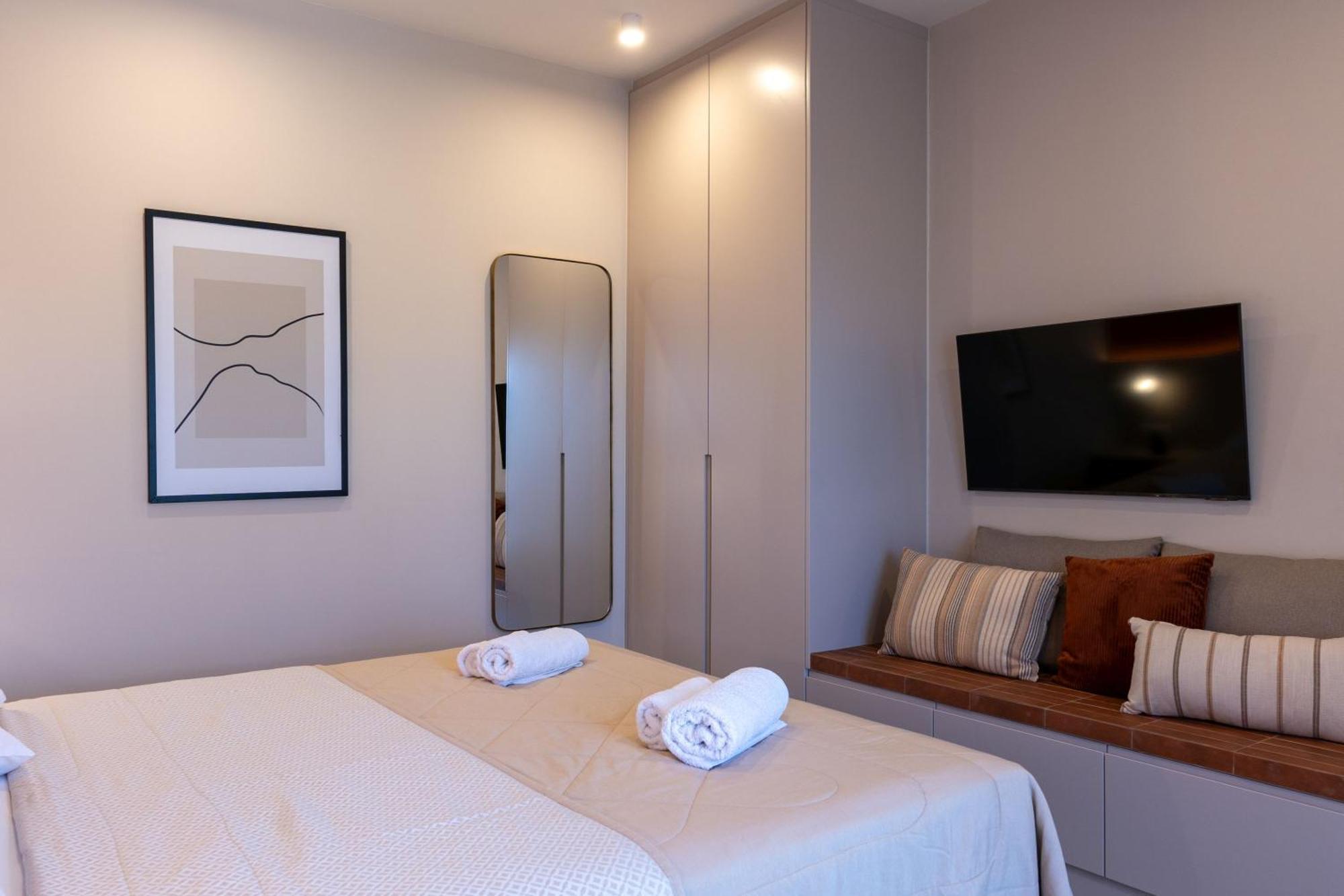 Lodge Modern Apartments, In Kalamaki Centre 외부 사진